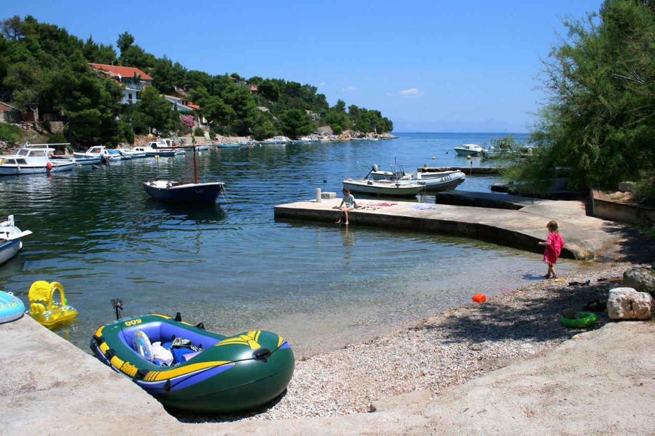 Apartments By The Sea Basina, Hvar - 116 Vrboska Exterior foto