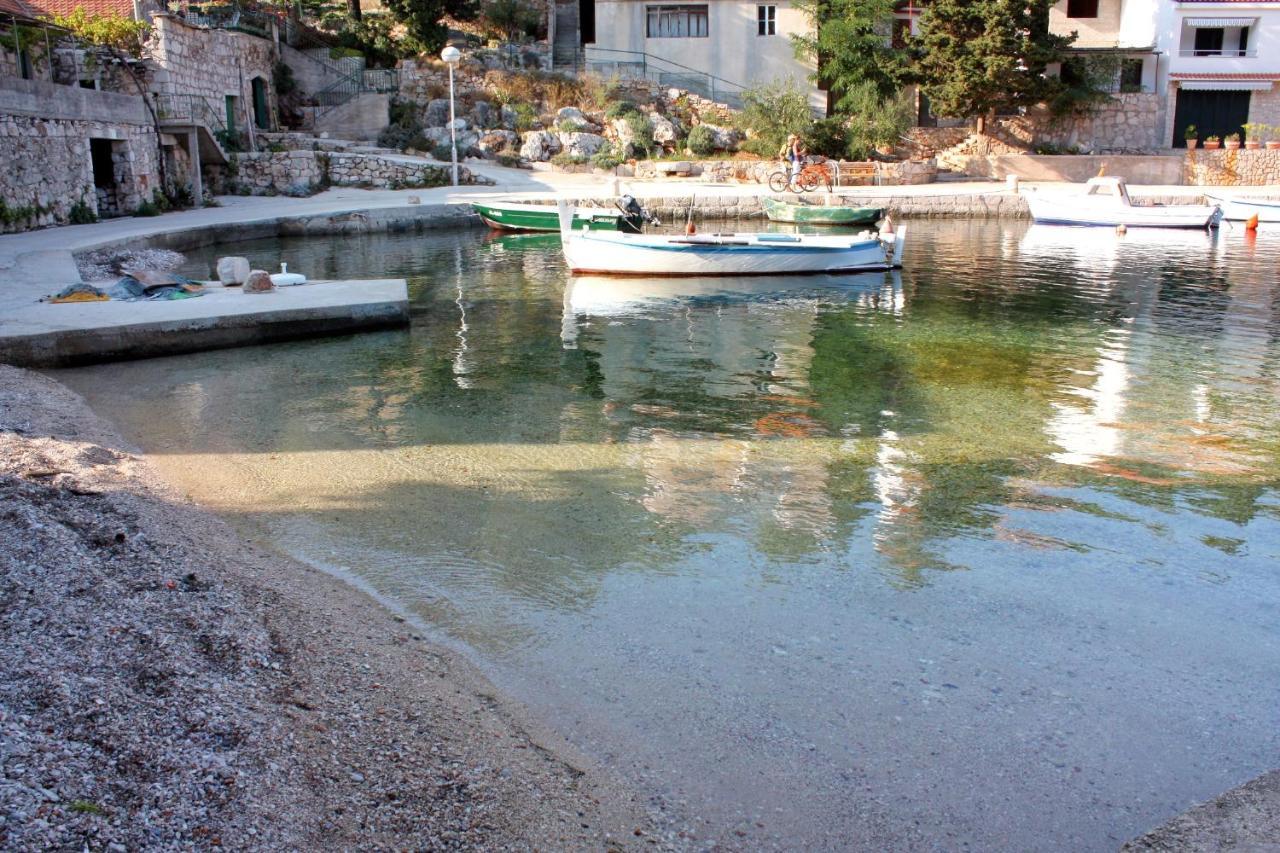 Apartments By The Sea Basina, Hvar - 116 Vrboska Exterior foto